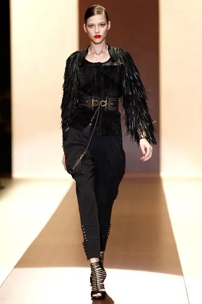 Look 35
